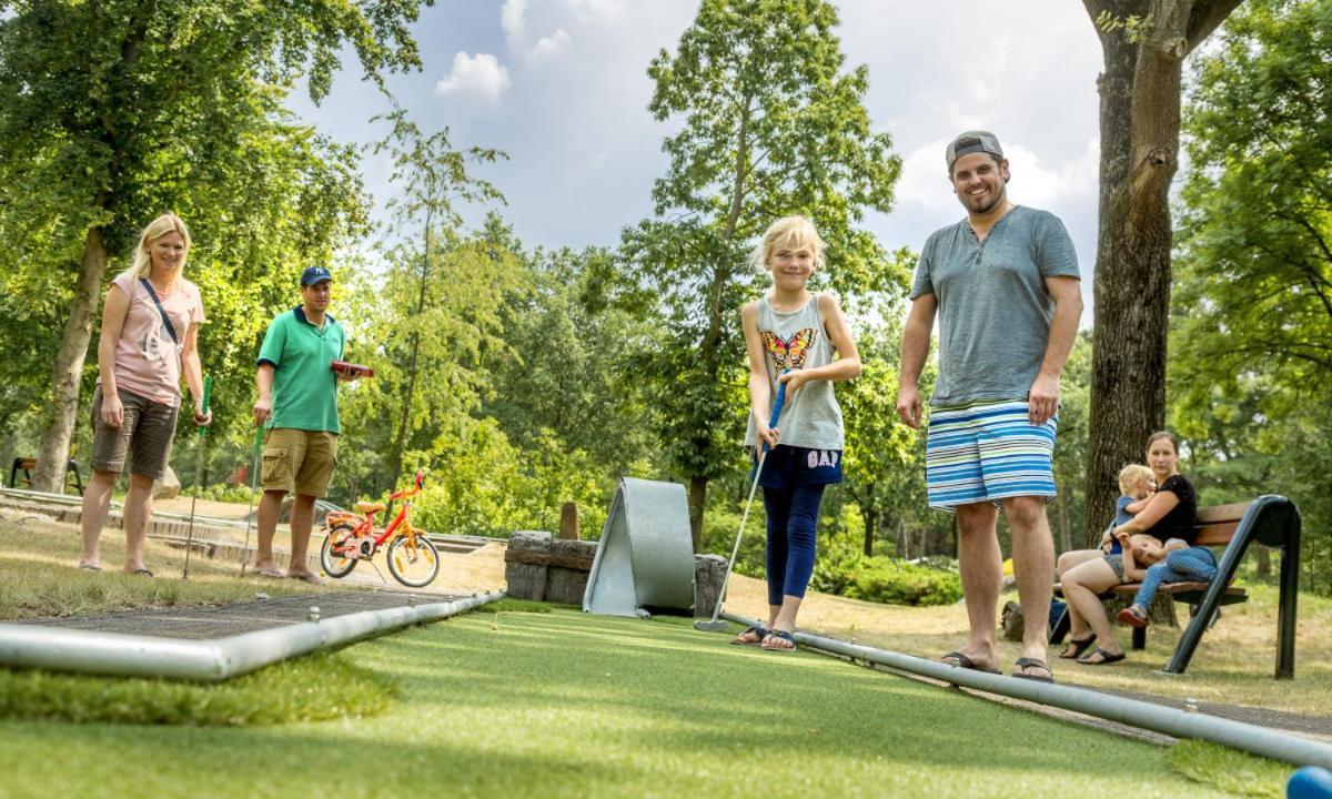 Vakantiepark De Bergen Wanroij - Safaritent Екстер'єр фото